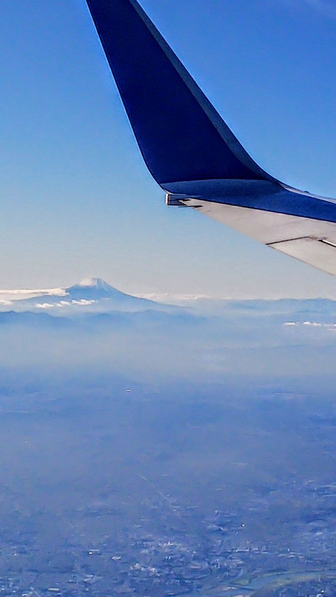 ✈️飛行機から富士山が美しいです❗️