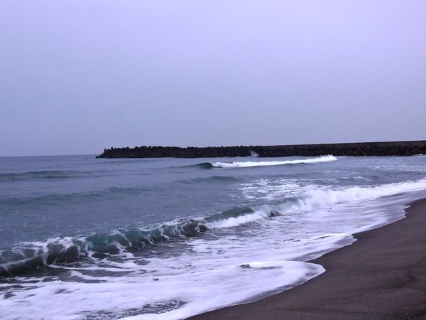 小雨降る浜。ウォーキングMS⑦ ４７日目(2237日)