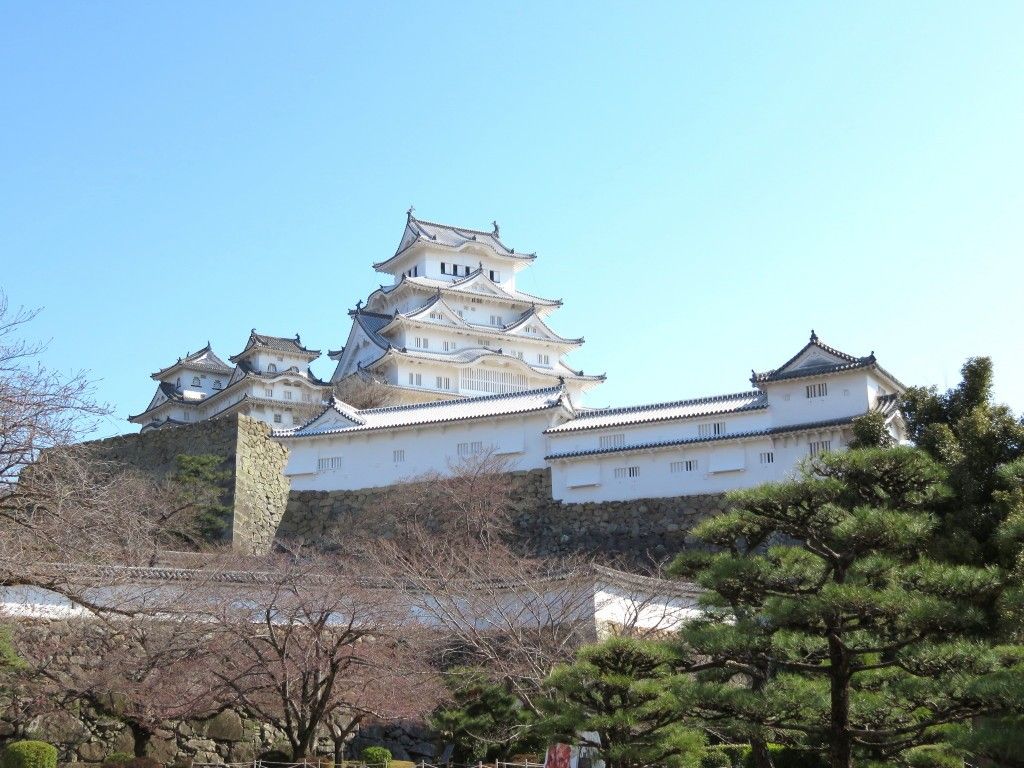 世界文化遺産 国宝姫路城 白鷺城の愛称で親しまれています。 平成の大修理（大天守保