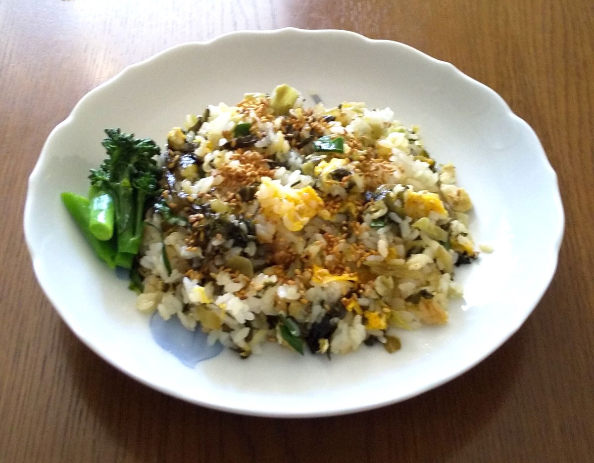 高菜チャーハンを作りました～🍵😊 ブロッコリーを添えて～♪