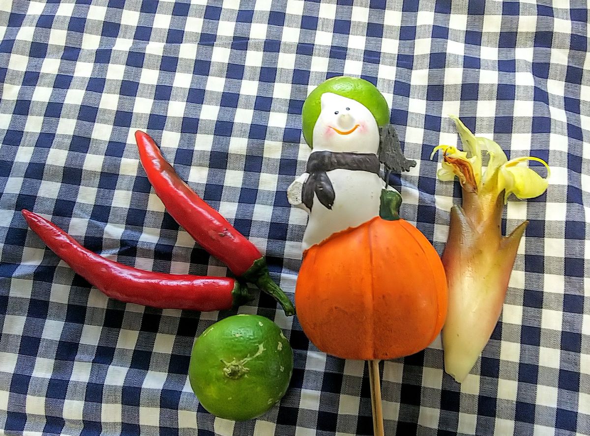 ミョウガは秋にも出るんですね☀️ 🍊すだちと🌶️でハロウィン🎃