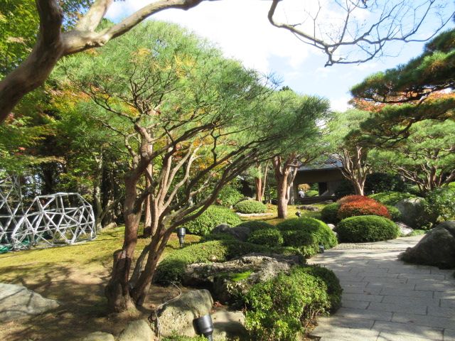 島根由志園にて