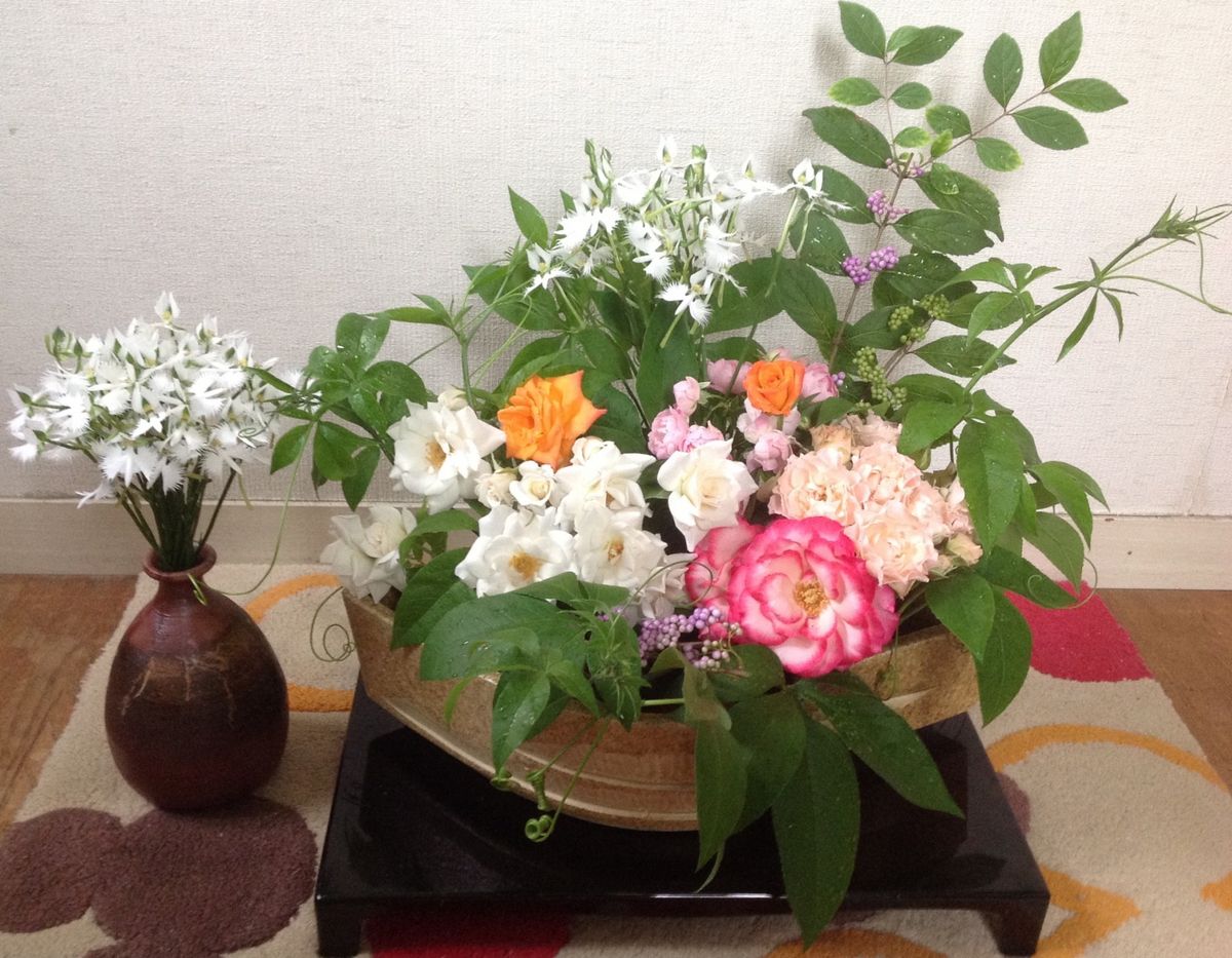 屋上の鉢薔薇でアレンジ！