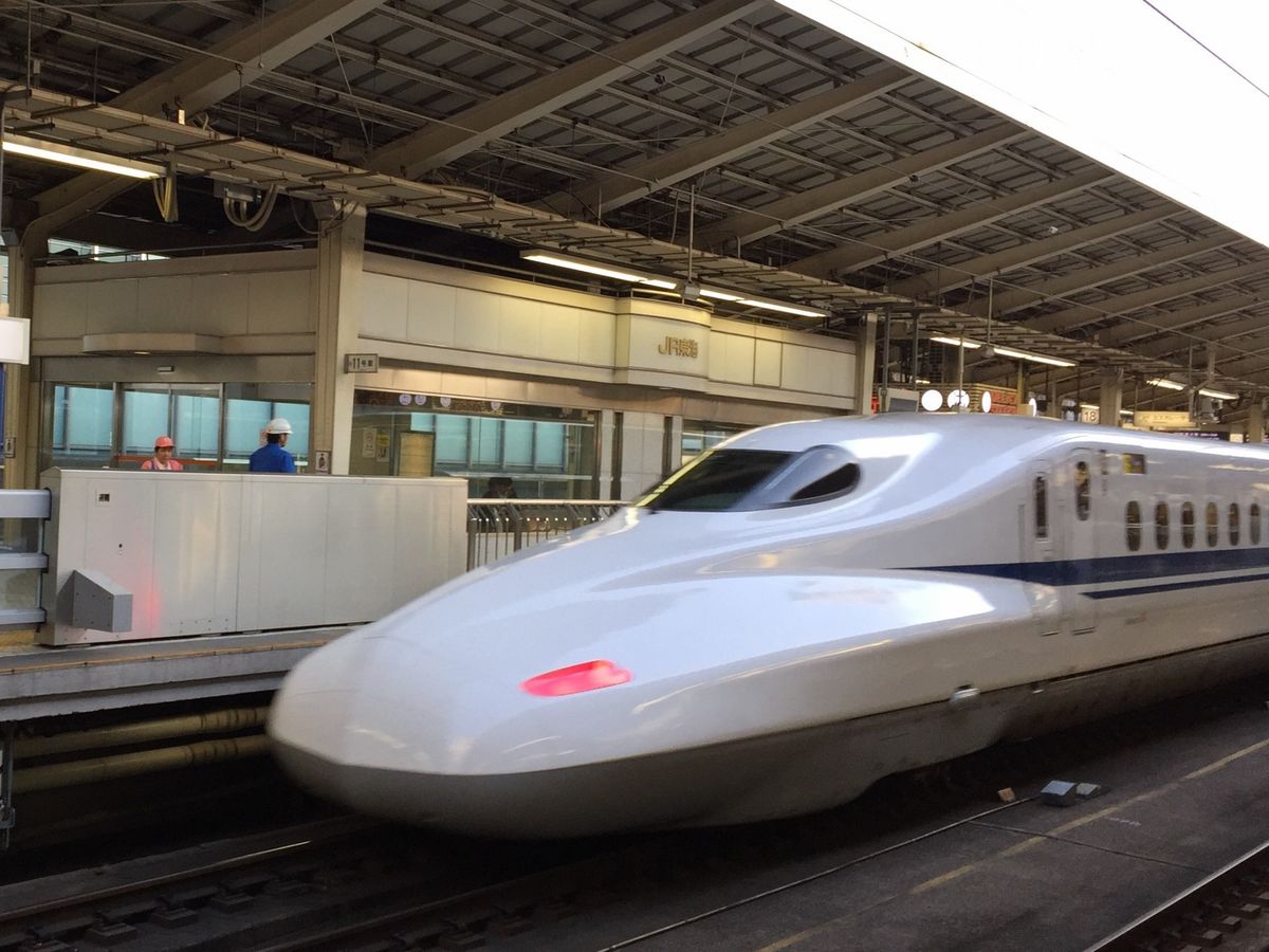 東京から大阪に向かいます。🚄💨