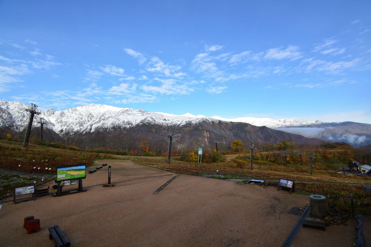 冠雪の北アルプス。秋どころか冬・・・