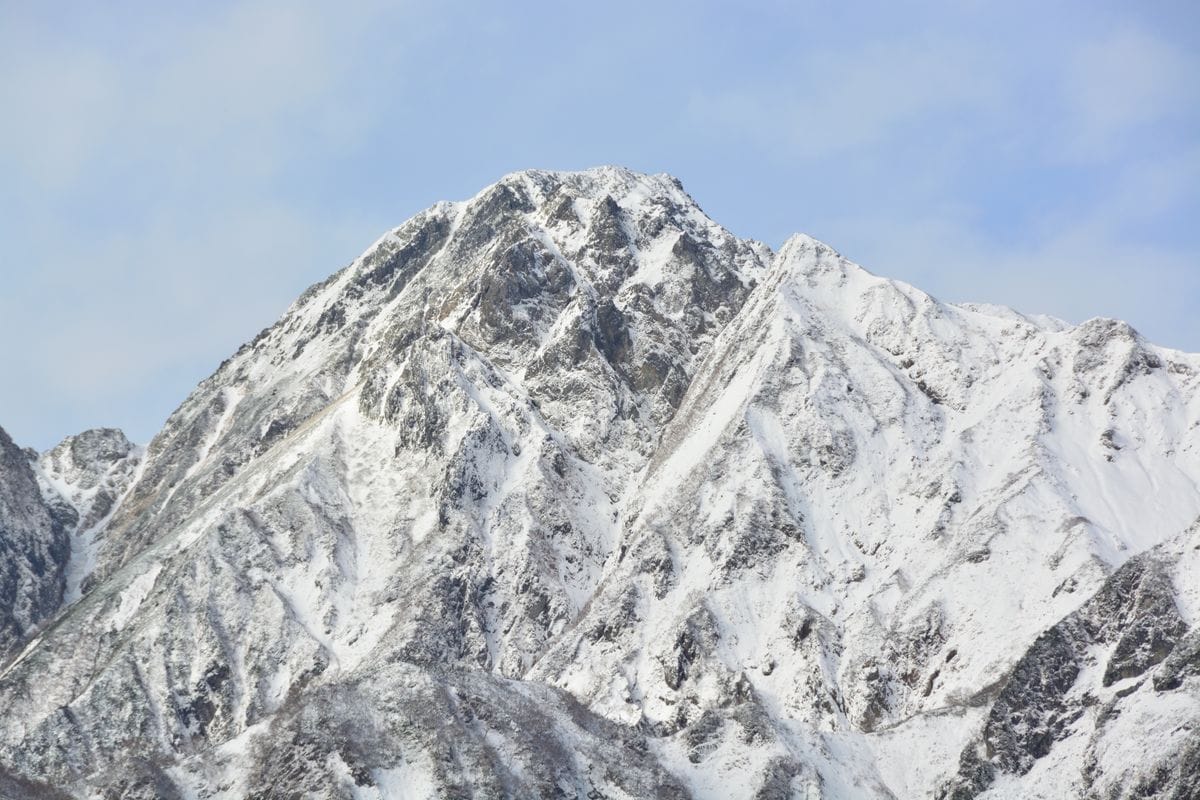 冠雪の北アルプス。秋どころか冬・・・