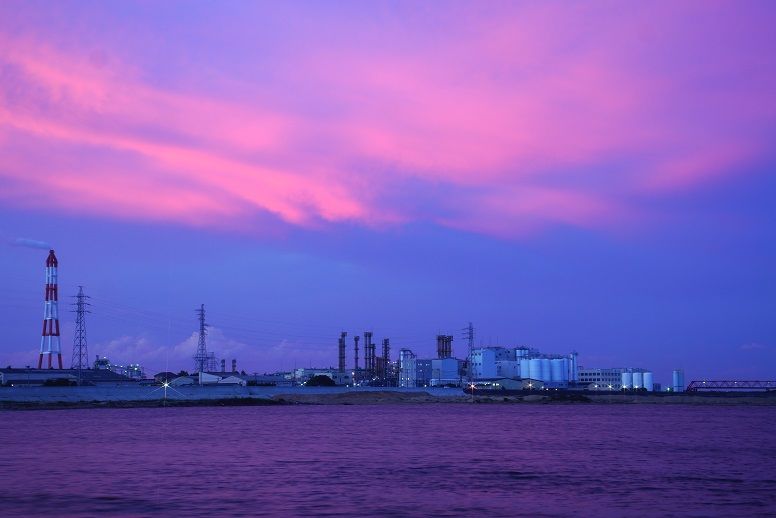 四日市コンビナート・夕焼け