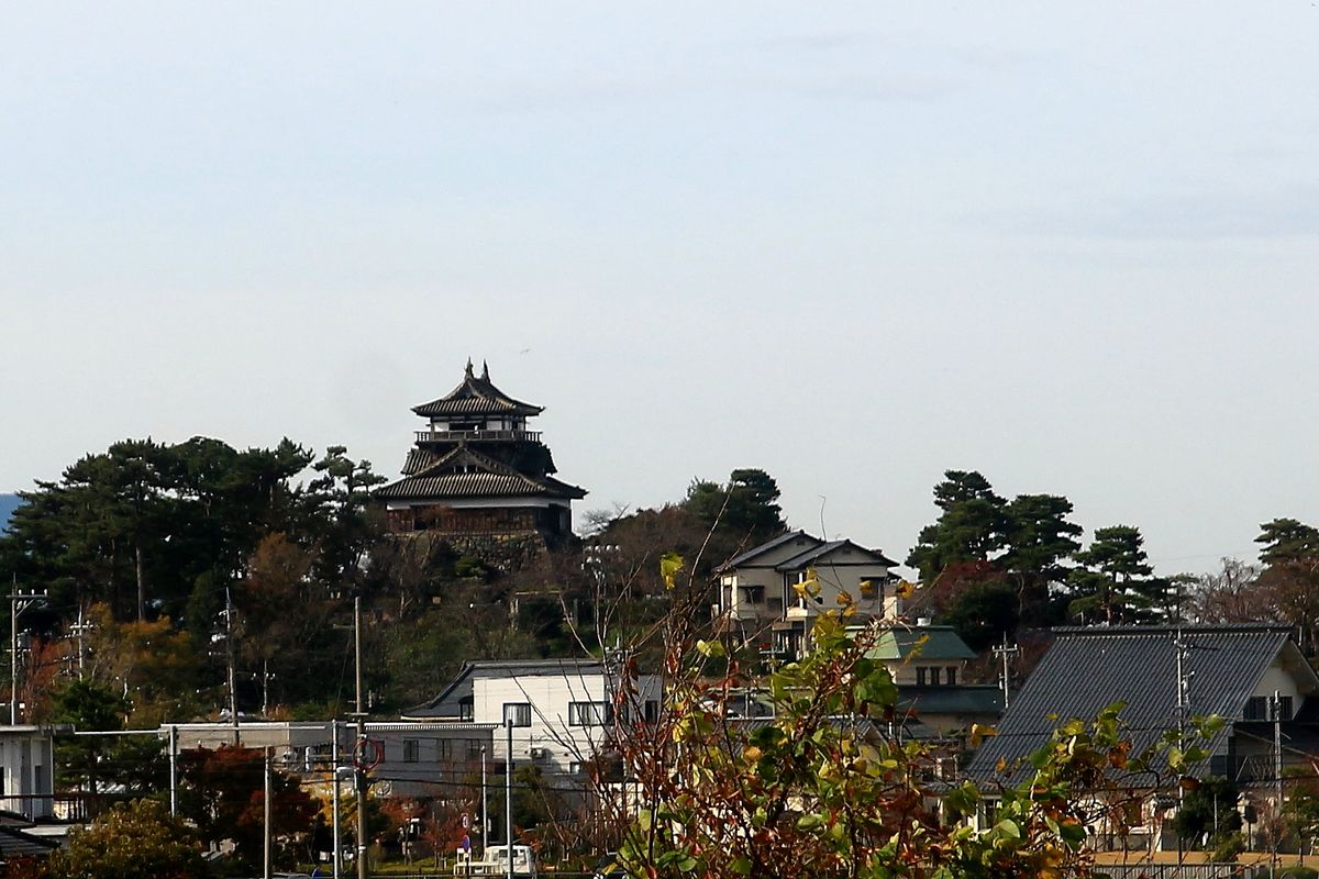 味岡山の散策に