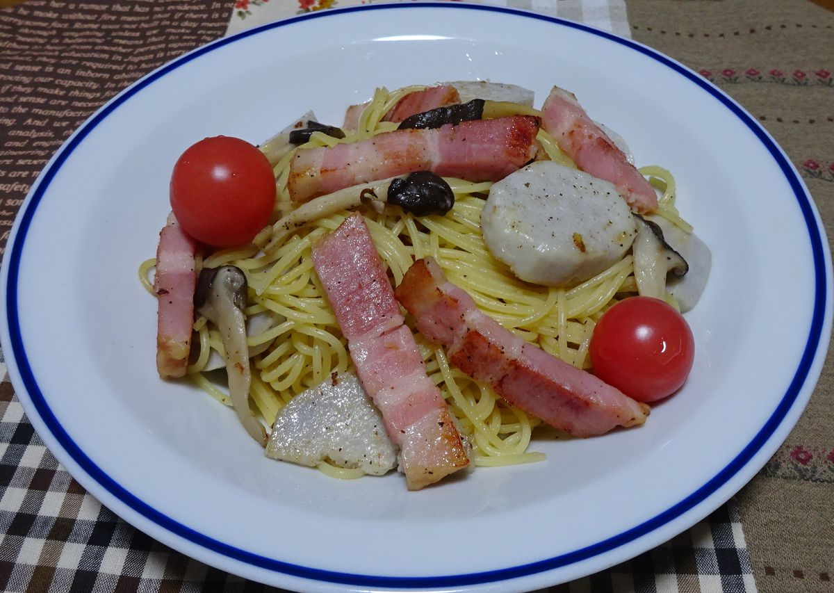 本日の夕食（サトイモ）