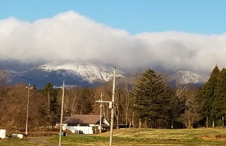 美しい冠雪の那須茶臼岳