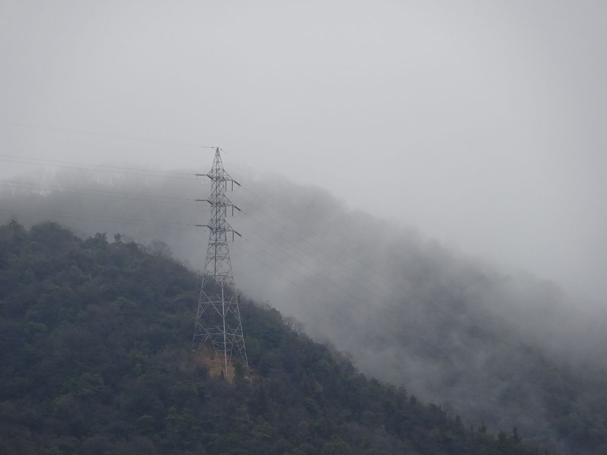 雨がやんで