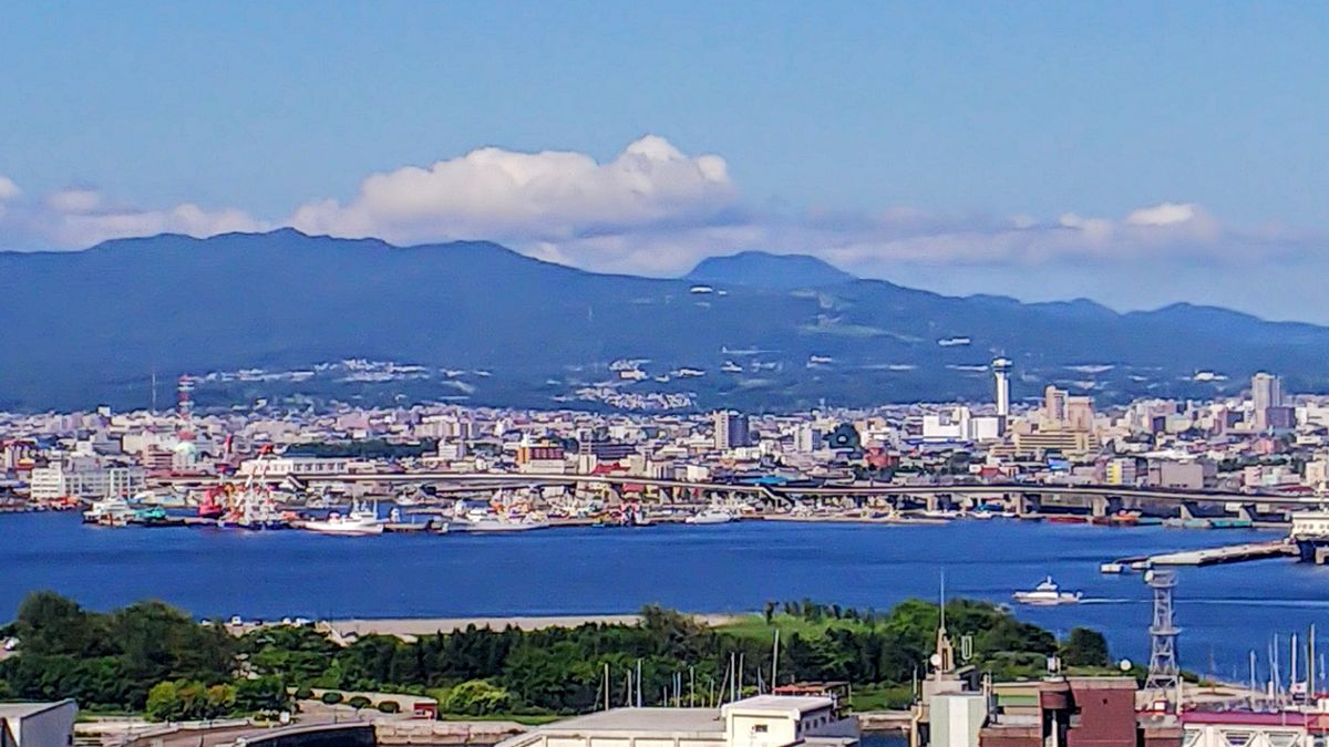 青空の函館ベイエリア