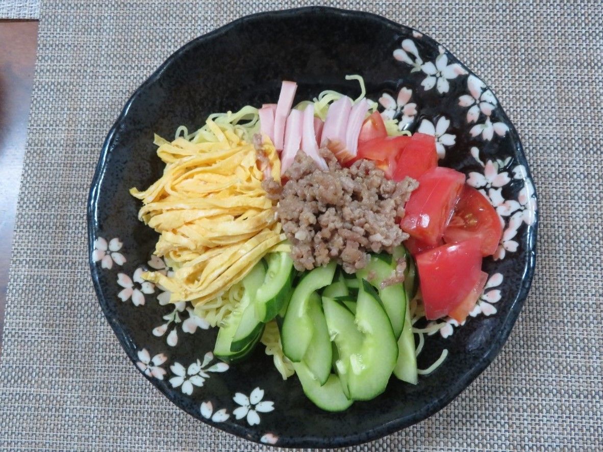 今日の野菜収穫後の食卓は❣