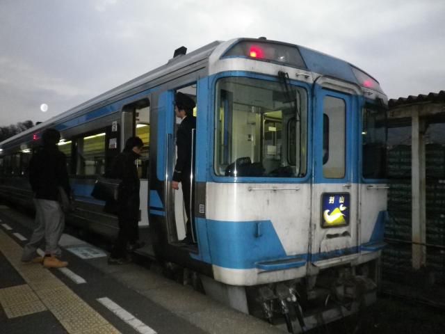 衰退（田舎の駅）