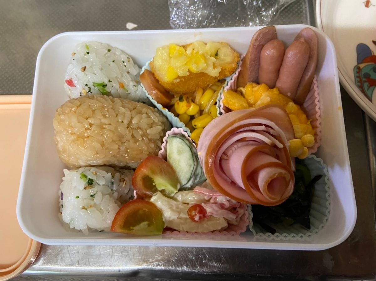 朝どれ野菜と合作お弁当😅