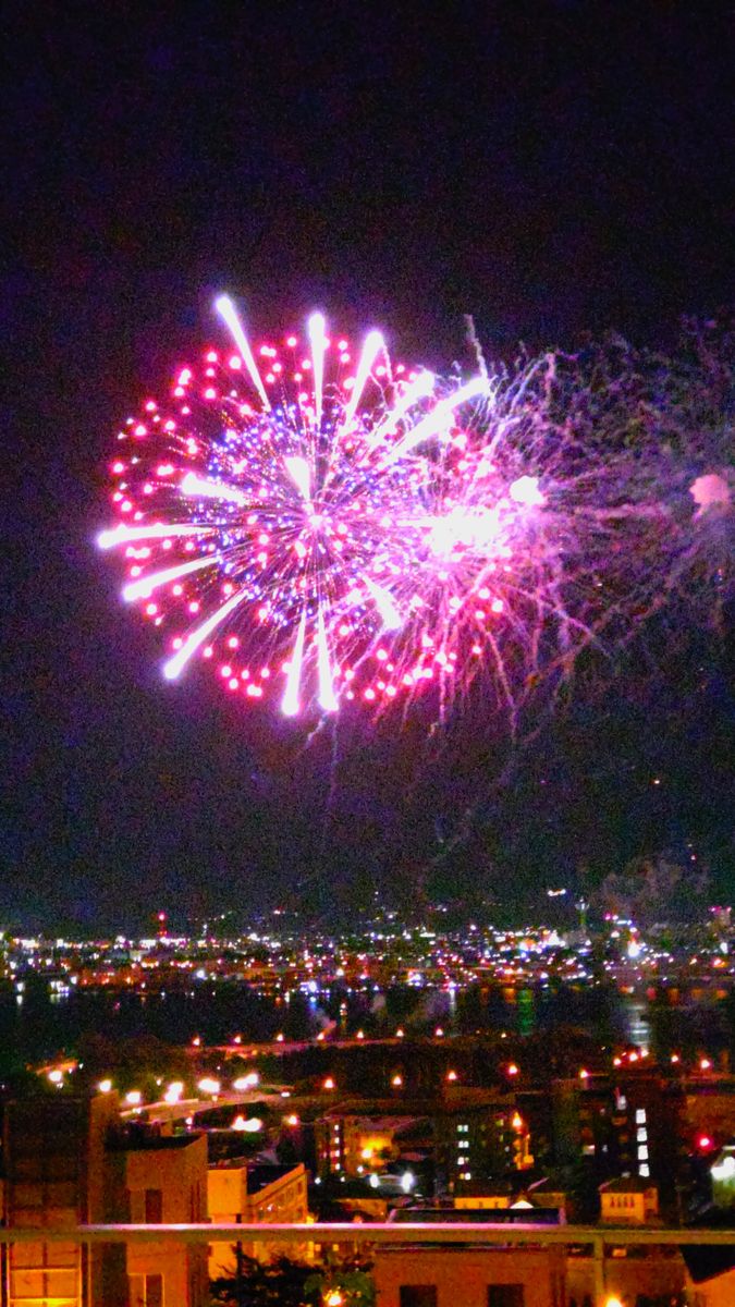 函館緑の島から花火が🎇