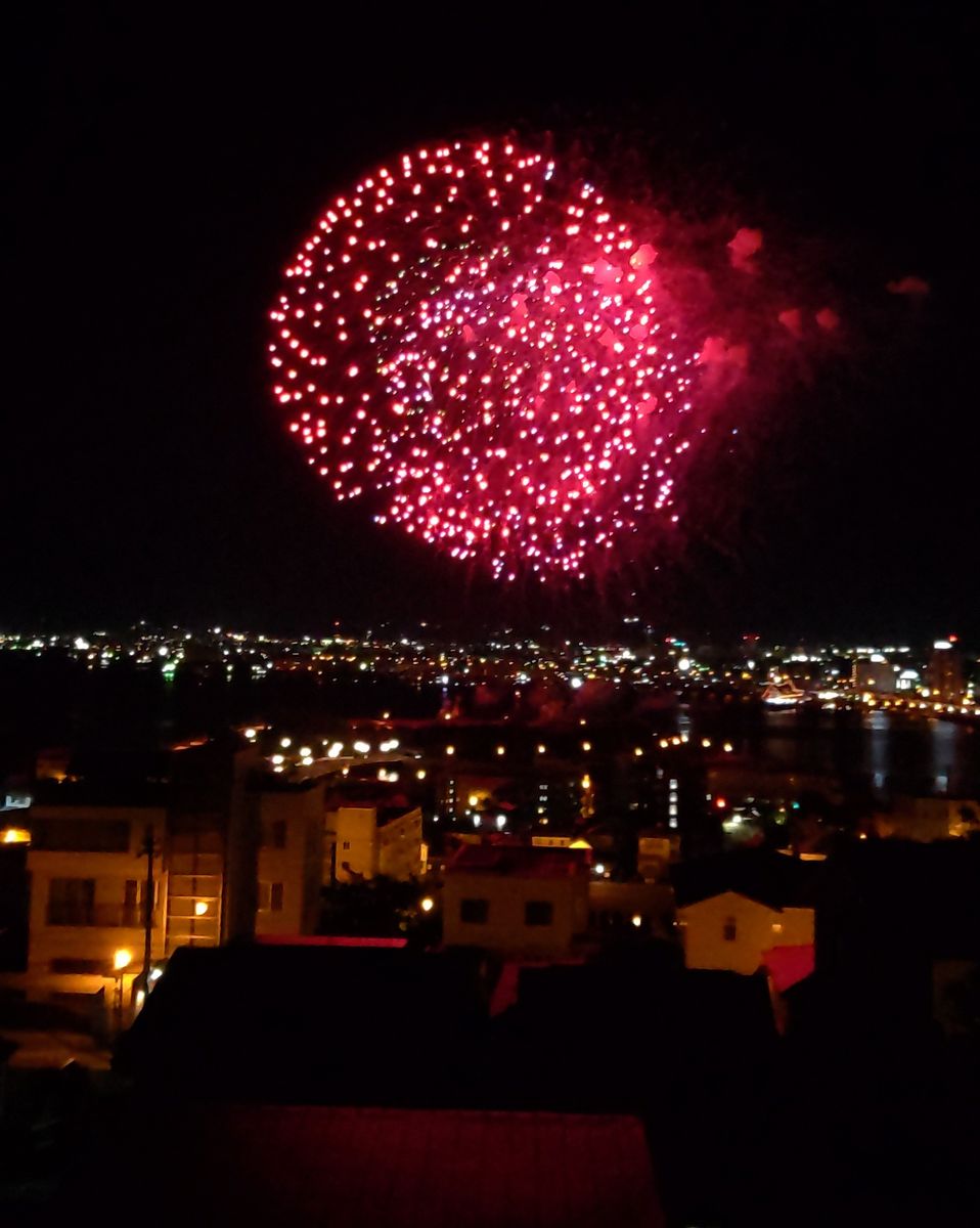 函館緑の島から花火が🎇