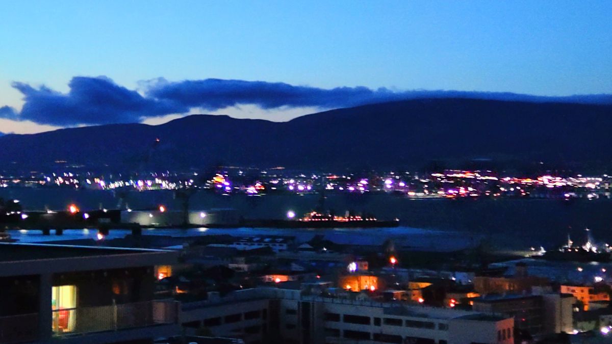 夕暮れの函館ベイエリア