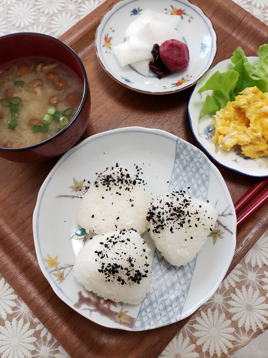 🔰初めての黒ゴマチャレンジ💪😊🎵 🍙朝ごはん